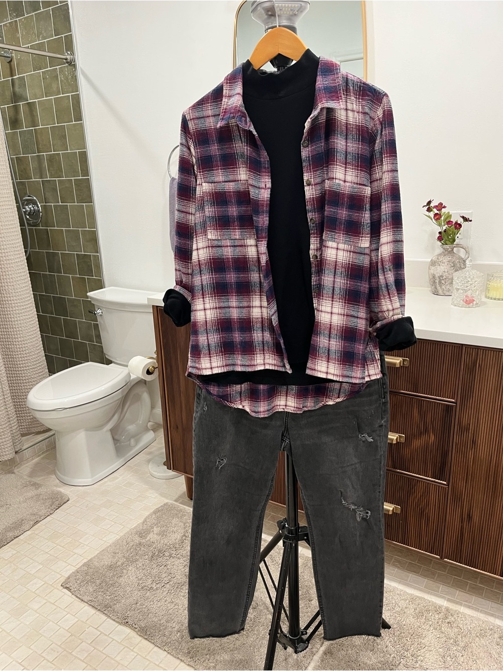 Women’s plaid purple flannel shirt